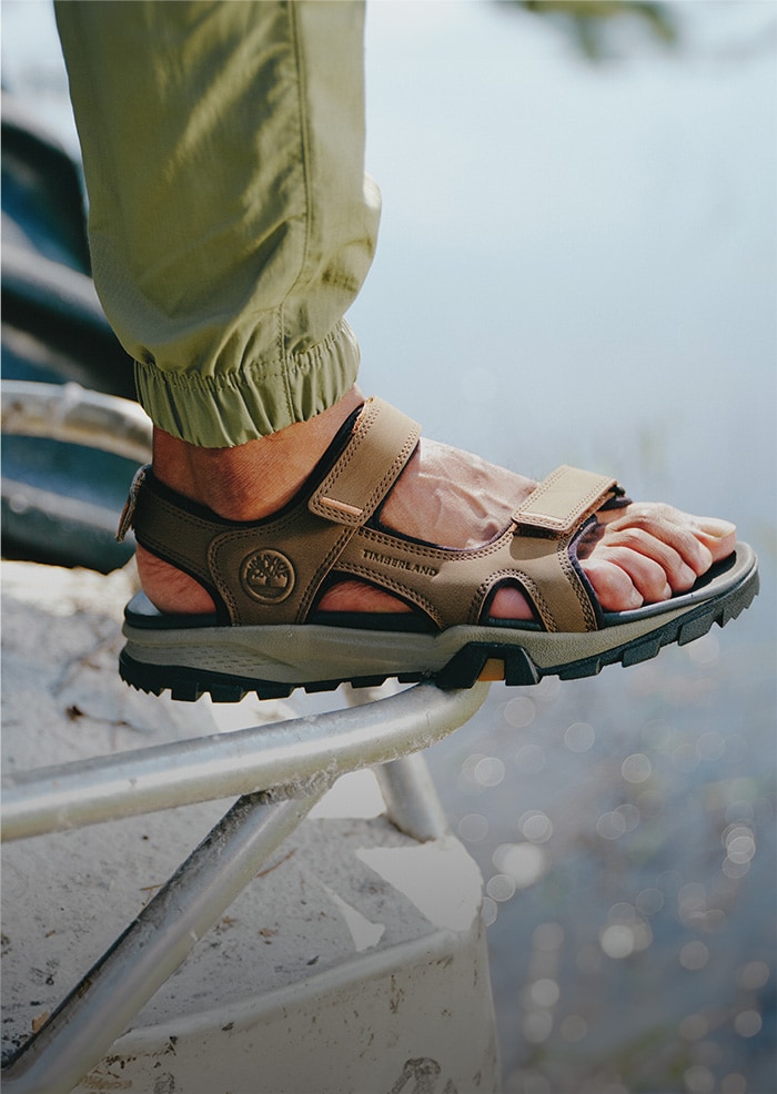 OUTDOOR SANDALS, Versatile, durable, and comfortable for warm weather.